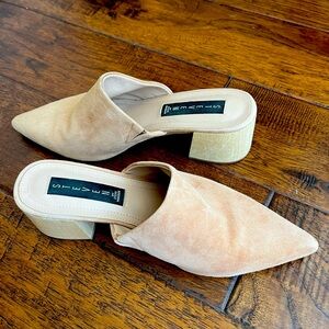 Steve Madden suede shoes
